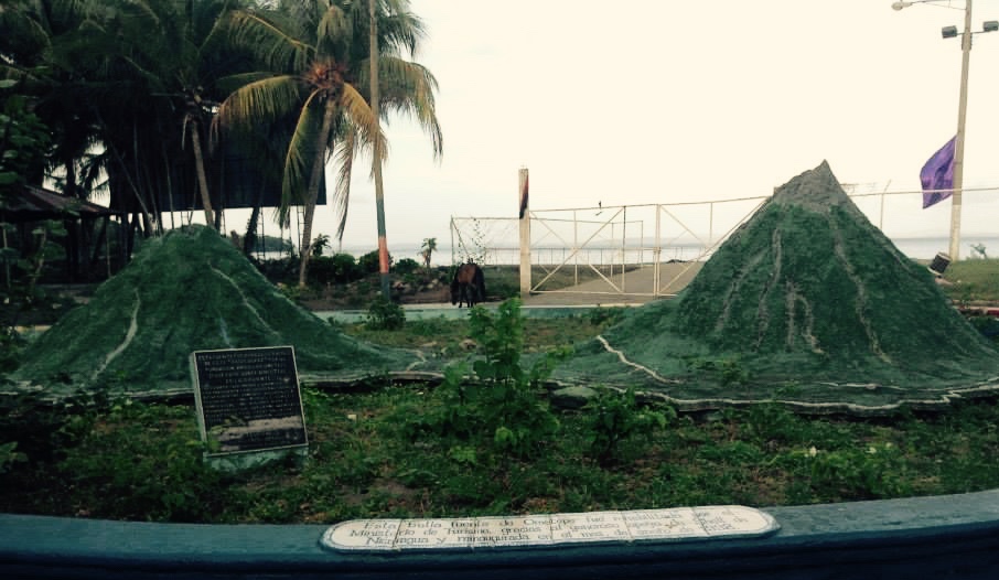 Ometepe display twin volcanos